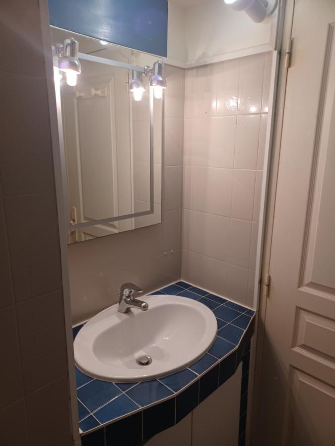 Appartement Juste à côté de la plage,vue latérale sur mer à Port-la-Nouvelle Extérieur photo